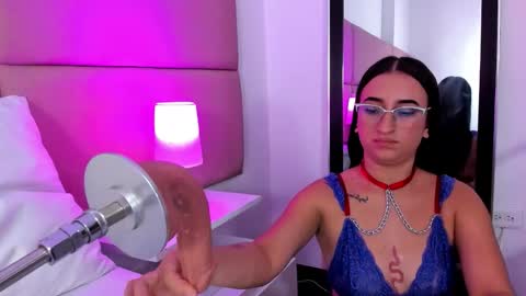 Snapshot of sammymorales chatting on November 13, 1:10 pm Sammy Morales online show from November 13, 1:10 pm