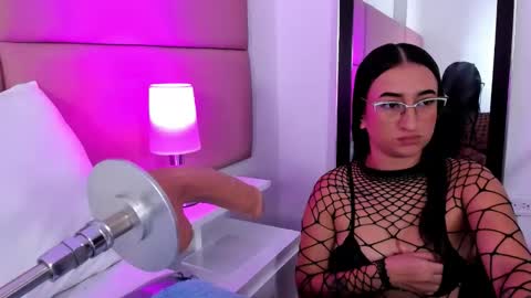 Snapshot of sammymorales chatting on November 22, 1:32 pm Sammy Morales online show from November 22, 1:32 pm