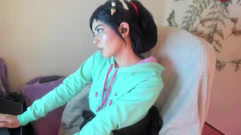   online show from November 2, 2:47 am