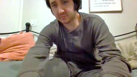 Snapshot of samplenini chatting on February 6, 2:11 am crazy runt online show from February 6, 2:11 am