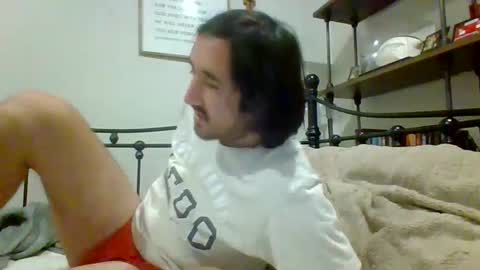 Snapshot of samplenini chatting on October 5, 5:50 am crazy runt online show from October 5, 5:50 am