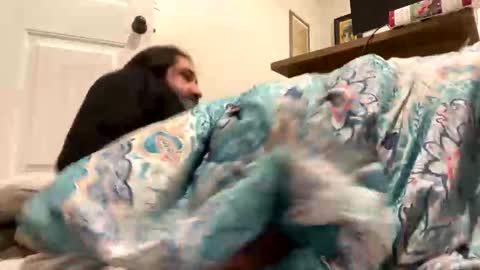 Snapshot of samplenini chatting on December 17, 7:14 am crazy runt online show from December 17, 7:14 am