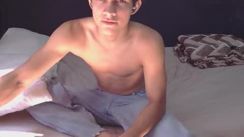 Snapshot of samuel_hills_ii chatting on October 2, 3:08 pm samuel_hills_ii online show from October 2, 3:08 pm