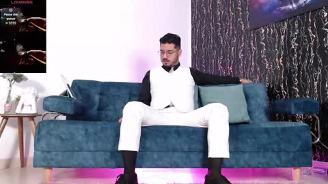 Snapshot of samuelcoopper chatting on November 19, 6:52 pm Samuel Coopper online show from November 19, 6:52 pm