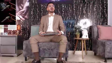 Snapshot of samuelcoopper chatting on December 4, 1:09 pm Samuel Coopper online show from December 4, 1:09 pm