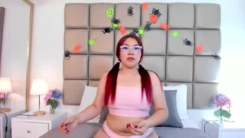 samywalkeer online show from November 1, 3:08 am