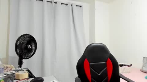 Sanddi  online show from January 17, 10:34 pm