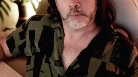 Snapshot of sanders_white chatting on January 29, 2:51 am Sanders online show from January 29, 2:51 am