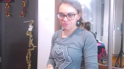 Snapshot of sandra10031989 chatting on January 6, 4:13 pm Sandra online show from January 6, 4:13 pm