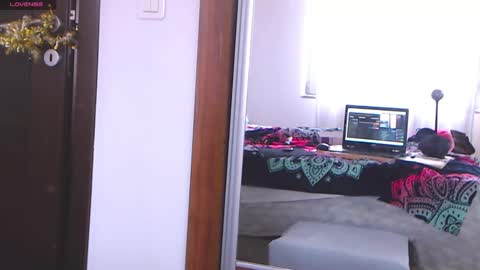 Snapshot of sandra10031989 chatting on March 1, 2:44 pm Sandra online show from March 1, 2:44 pm