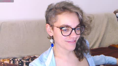 Snapshot of sandra10031989 chatting on March 3, 7:06 pm Sandra online show from March 3, 7:06 pm