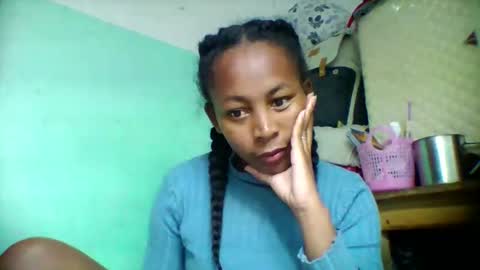 sandra1253099 online show from October 25, 6:13 pm