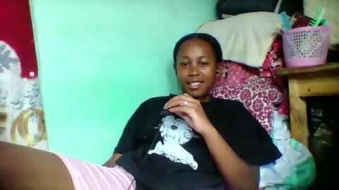 sandra1253099 online show from October 28, 7:27 pm