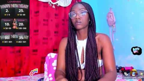 sandy  online show from November 13, 1:26 am