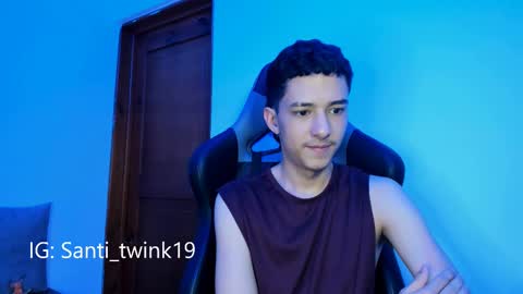Snapshot of santi_twink19 chatting on February 11, 10:07 pm santi_twink19 online show from February 11, 10:07 pm