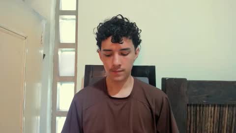 Snapshot of santi_twink19 chatting on October 11, 9:13 pm santi_twink19 online show from October 11, 9:13 pm