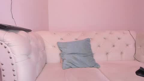 santiago_huntt online show from February 25, 2:33 pm