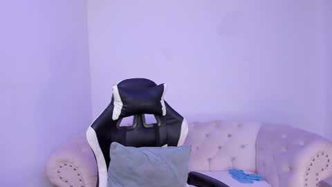 santiago_huntt online show from November 21, 12:59 pm