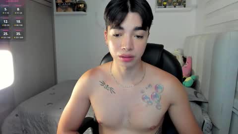 Mr. Santiago online show from November 28, 1:36 pm