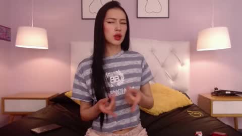 Sara online show from September 29, 8:24 pm