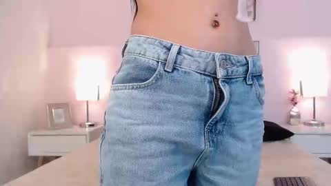 Sara online show from November 28, 11:07 pm