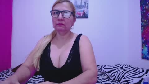 sara online show from December 30, 11:15 am