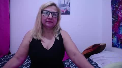 sara online show from February 24, 9:41 pm