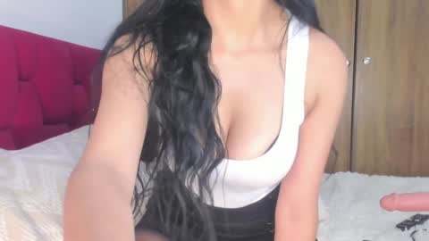 Snapshot of sara_699 chatting on January 16, 2:51 am Sara online show from January 16, 2:51 am