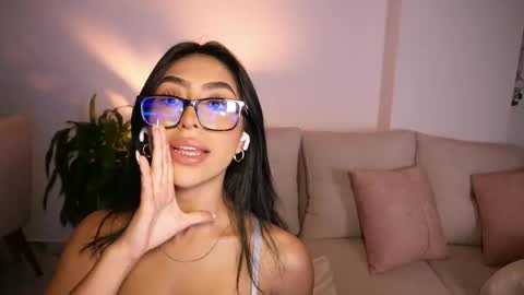 Sara  online show from November 3, 12:57 am