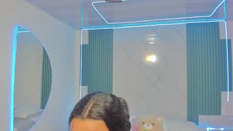 sara allenx online show from January 31, 11:35 am