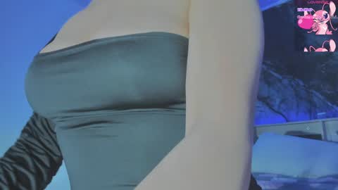 sara allenx online show from February 2, 1:45 am