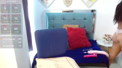 Snapshot of sara_f_w chatting on September 13, 7:57 pm Sara online show from September 13, 7:57 pm