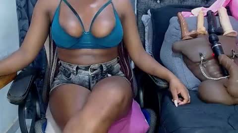 Sara Greyx online show from October 2, 11:01 pm