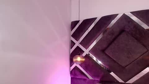 sara_lopee1 online show from October 7, 12:57 pm