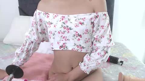 sara  online show from March 10, 7:10 am