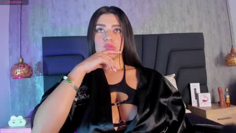  -  online show from February 4, 2:32 pm