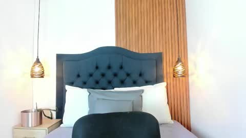  -  online show from September 24, 11:35 am