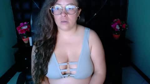 sara_thonson_ online show from December 27, 3:53 am