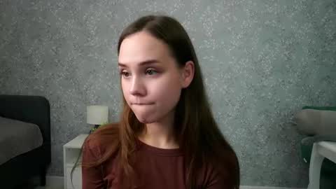 Im Sara  online show from October 3, 7:11 pm