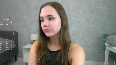 Im Sara  online show from October 6, 7:11 pm