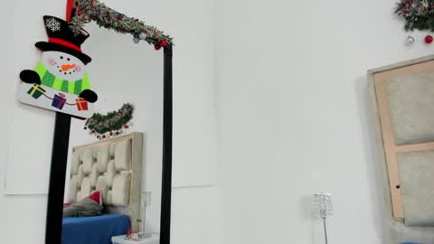 sara online show from December 11, 9:19 am