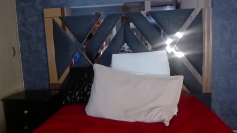 Snapshot of saraah_queen chatting on February 4, 7:51 am Sarah online show from February 4, 7:51 am