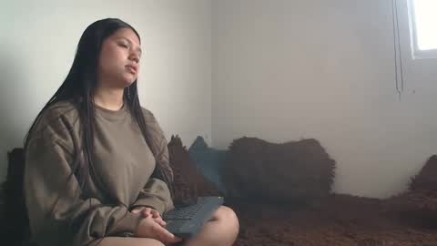 sara and thomas online show from February 13, 10:00 pm