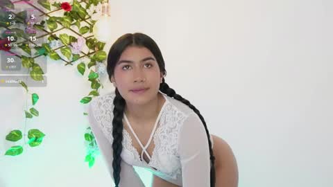 Sara online show from September 24, 6:00 pm