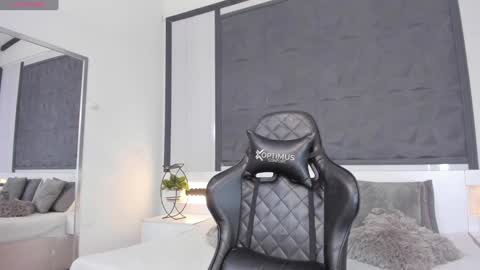  Sara Gomez  online show from January 27, 3:07 pm