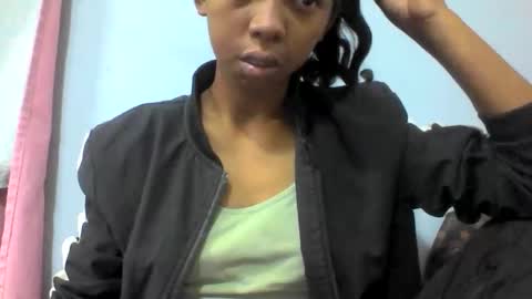 sarah146341 online show from December 16, 6:18 am