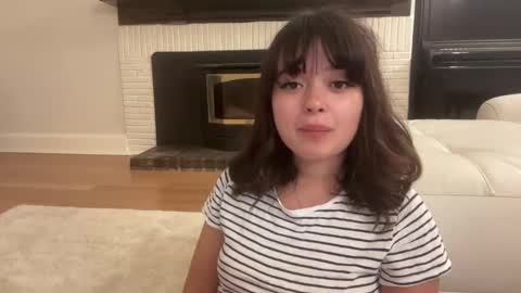 Snapshot of sarah_heart_aus chatting on January 5, 9:15 am Sarah Heart Aus online show from January 5, 9:15 am