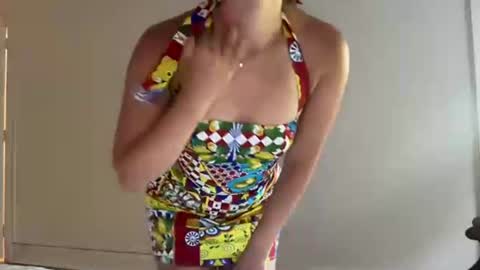 Snapshot of sarah_heart_aus chatting on January 30, 4:27 am Sarah Heart Aus online show from January 30, 4:27 am