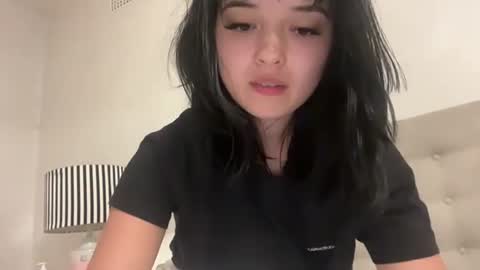 Snapshot of sarah_heart_aus chatting on February 5, 11:55 am Sarah Heart Aus online show from February 5, 11:55 am