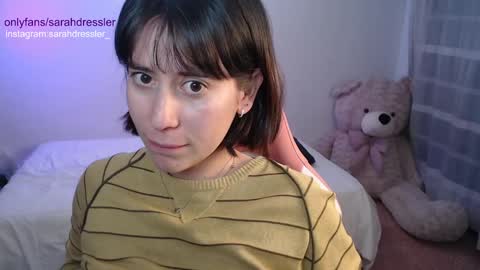 Snapshot of sarahdressler chatting on December 10, 1:32 am sarahdressler online show from December 10, 1:32 am